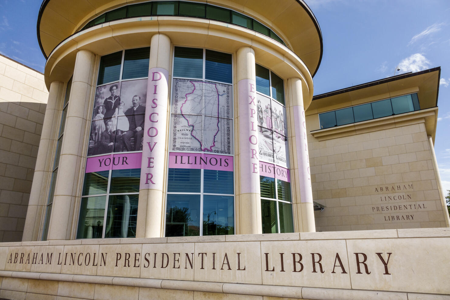 Abraham Lincoln Presidential Museum exterior.