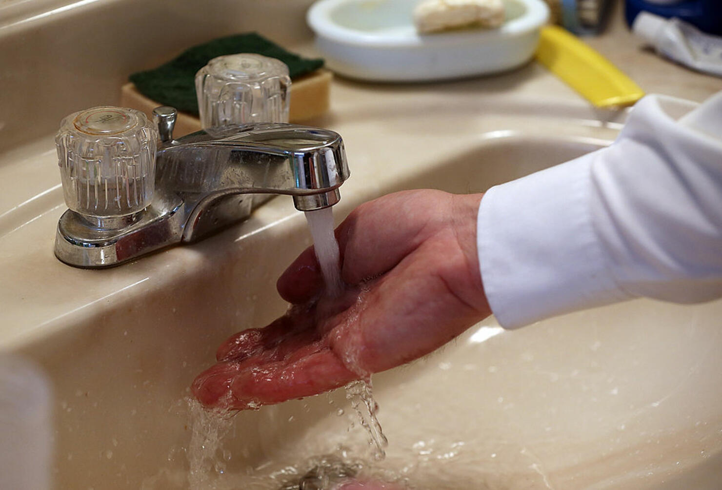Plumber Install Water Saving Devices In Home