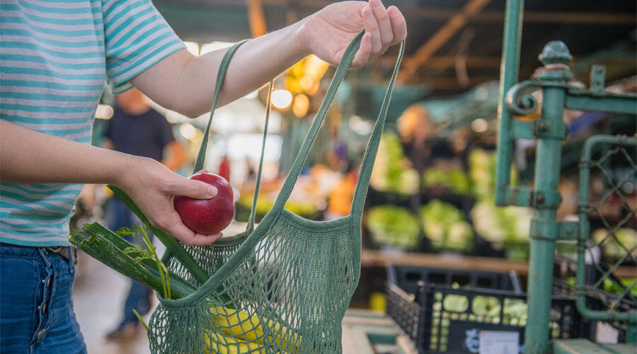 denver-opens-its-first-free-grocery-store-iheart