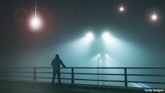 Watch: Eerie Fleet of UFOs Filmed in Illinois