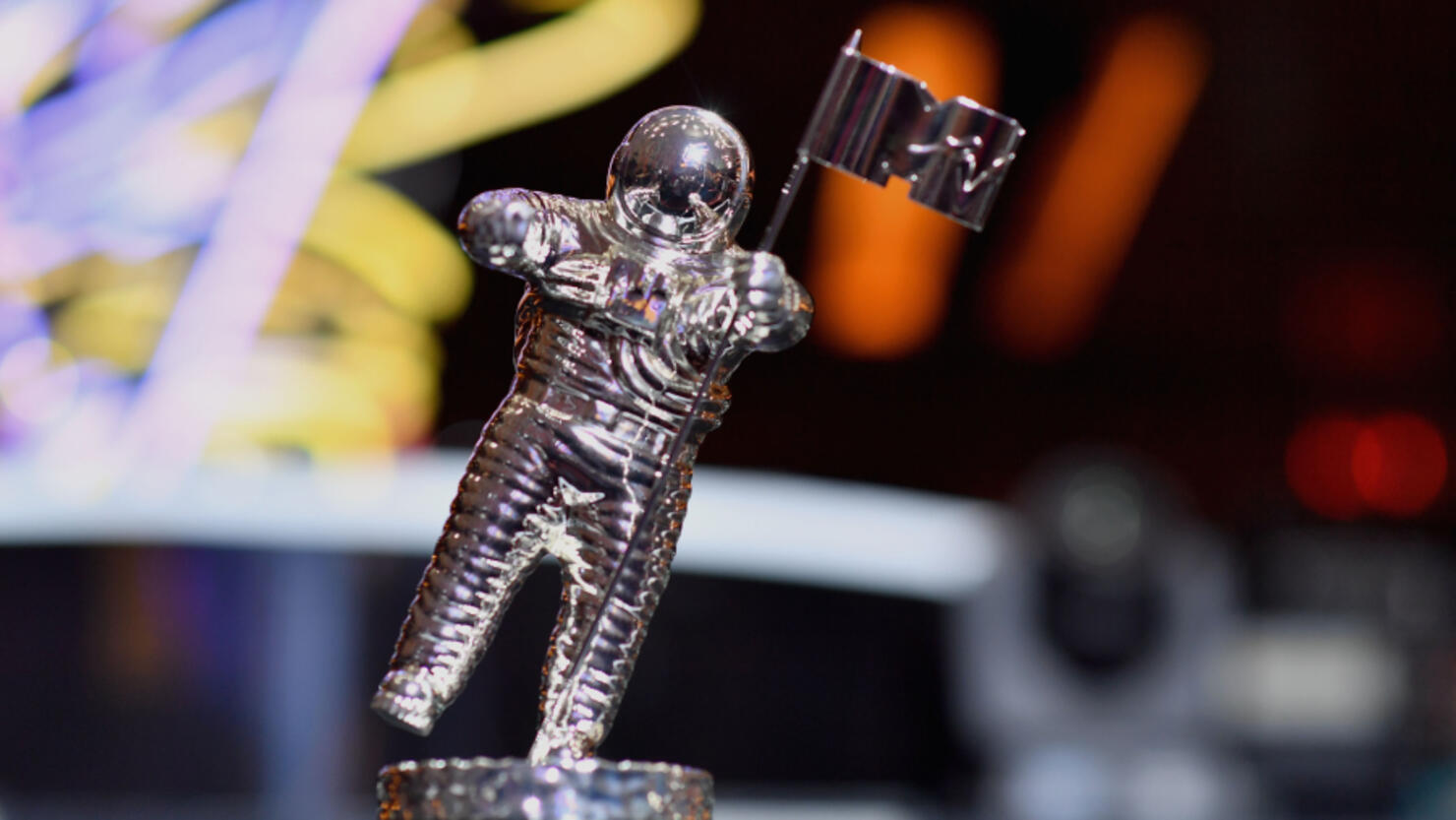 mtv movie awards 2021 outfits