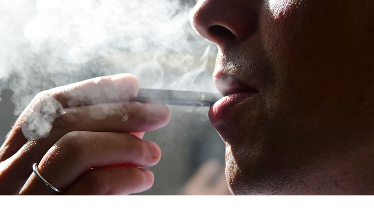 electronic cigarette vape ecig e-cig e-cigarette juul