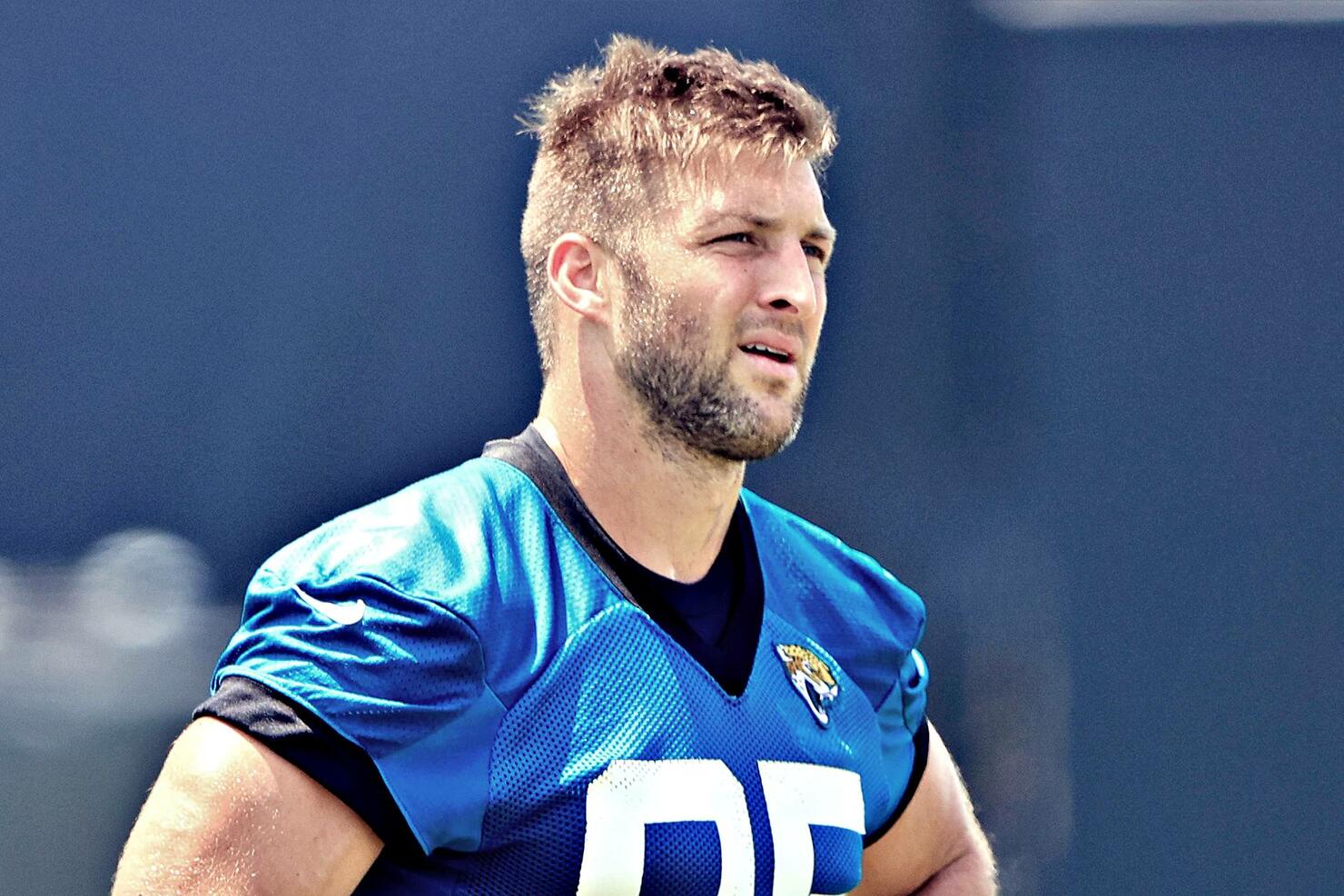 Jacksonville Jaguars release Tim Tebow after 1 preseason game