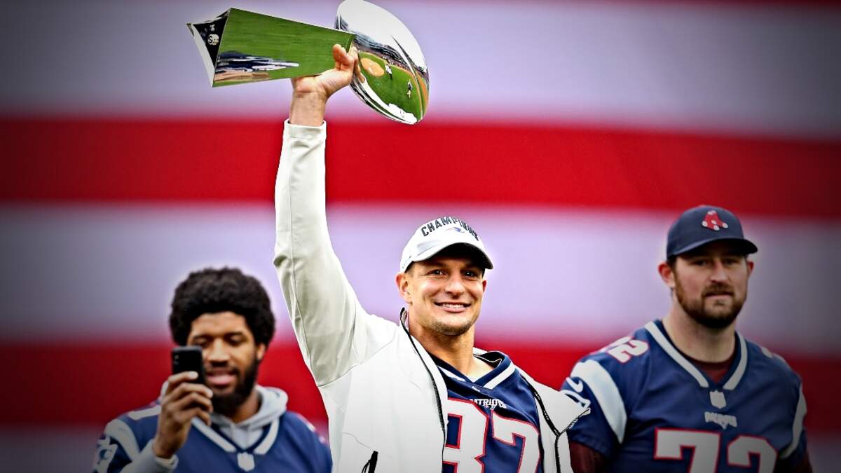 Patriots should make Pat Patriot helmets permanent, retire Gronk's 87