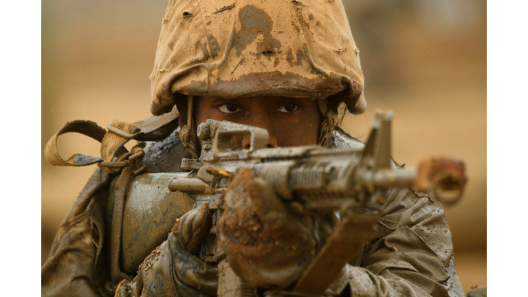 TOPSHOT-US-MARINES-RECRUIT-GENDER