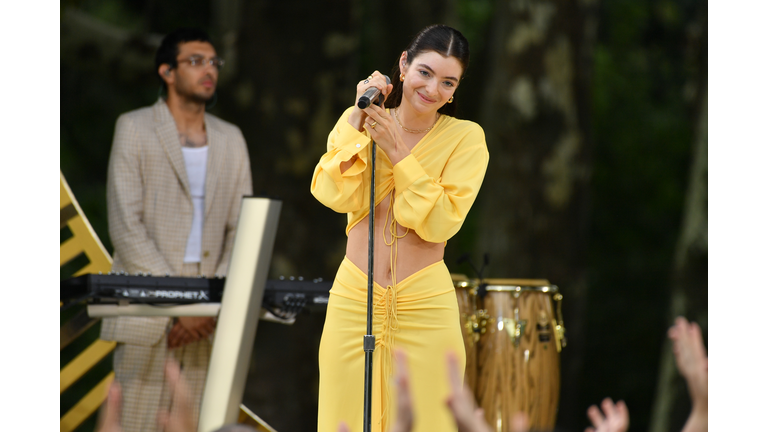 Celebrity Sightings in New York City - August 20, 2021