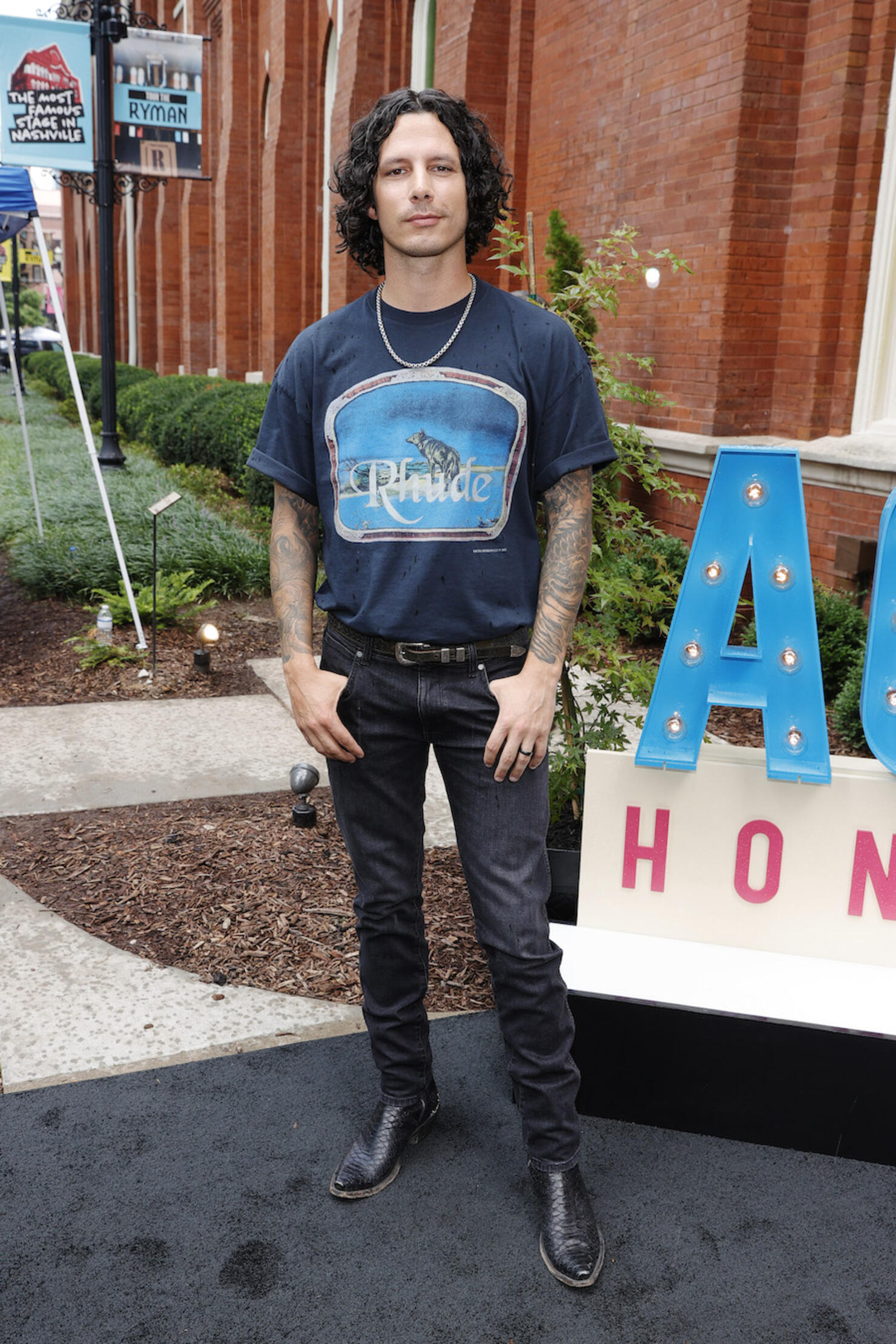 14th Annual Academy Of Country Music Honors - Pre-Show Arrivals