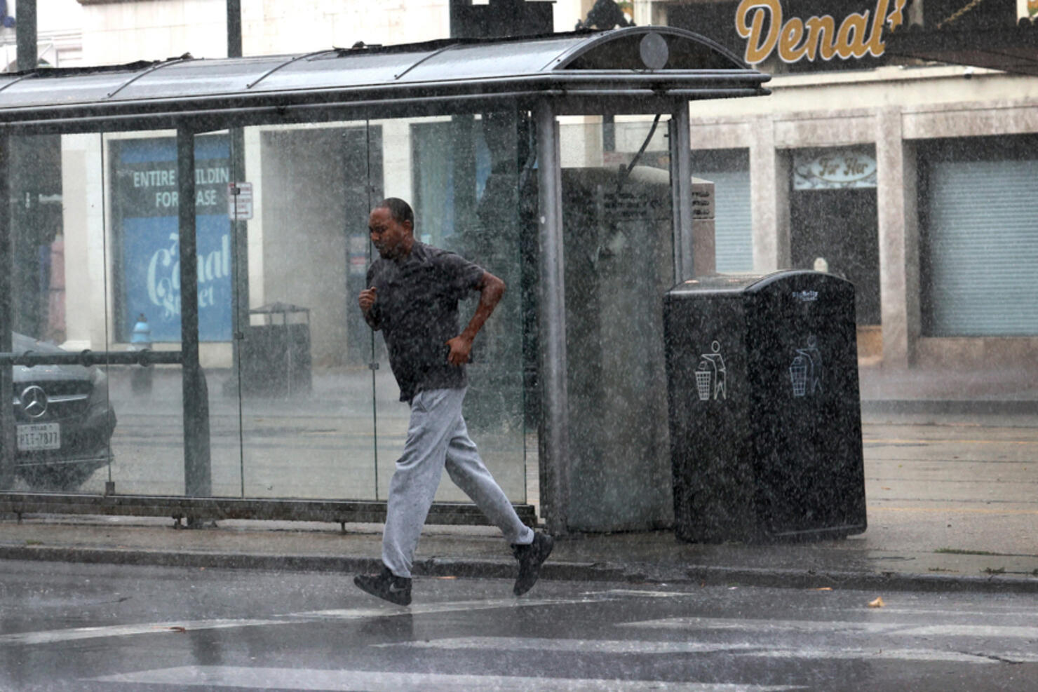 Hurricane Ida Bears Down On Louisiana As A Major Storm