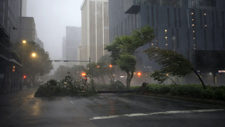 Ida Battering Louisiana With Winds Stronger Than Katrina
