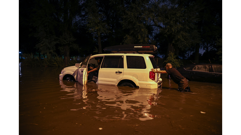Hurricane Ida hits east coast with flash floods