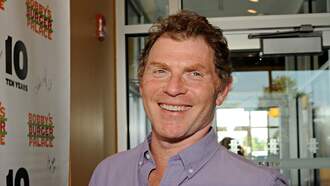 Chef Bobby Flay Planning To Expand 'Crunchified' Burgers To Las Vegas