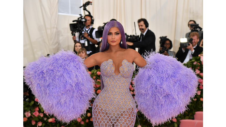 TOPSHOT-US-ENTERTAINMENT-FASHION-METGALA-CELEBRITY-MUSEUM-PEOPLE