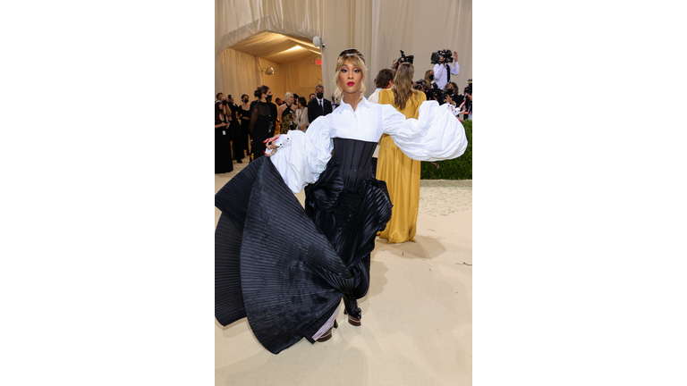 The 2021 Met Gala Celebrating In America: A Lexicon Of Fashion - Arrivals