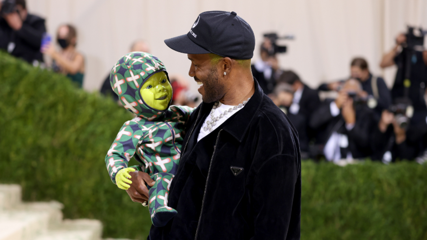 Frank Ocean Brought A Moving Blinking Robot Baby To The Met Gala | iHeart