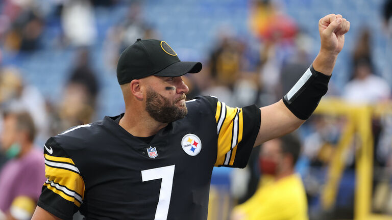 Pittsburgh Steelers v Buffalo Bills