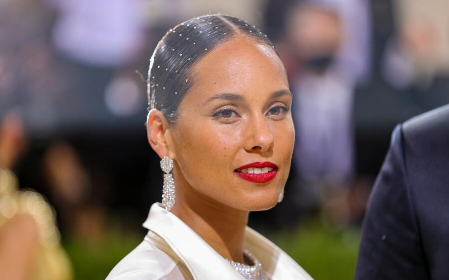 Alicia Keys Releases The Trailer For Her Intimate New Docuseries 'NOTED