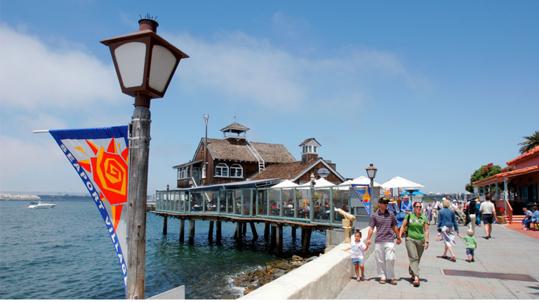 Seaport Village Restaurant from Dock - San Diego, We visite…