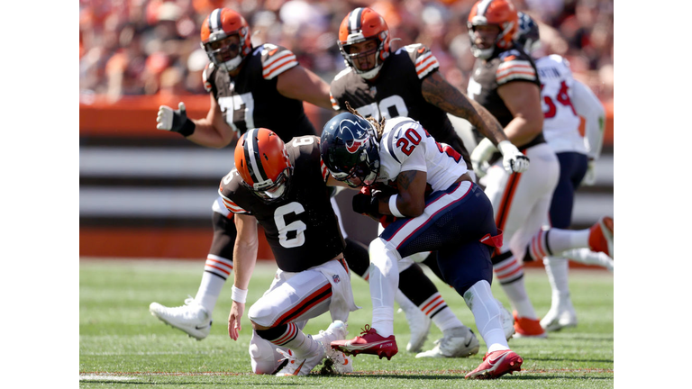Houston Texans v Cleveland Browns