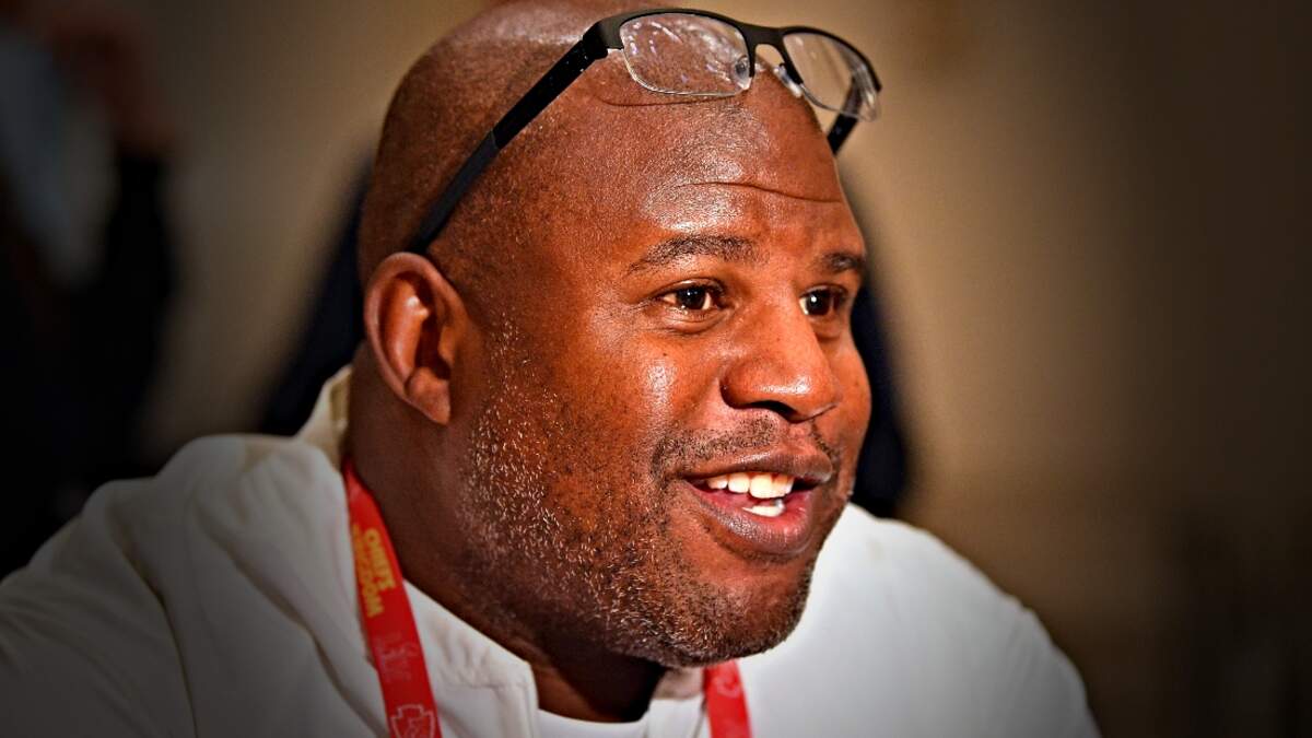 Why Eric Bieniemy should and shouldn't have taken the Colorado job