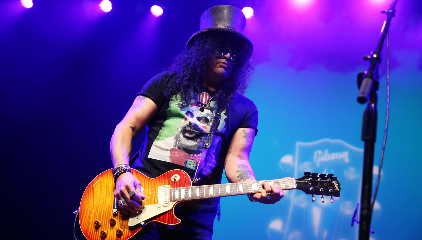 Slash Believes New Guns N' Roses Music Will Come Out in 2021