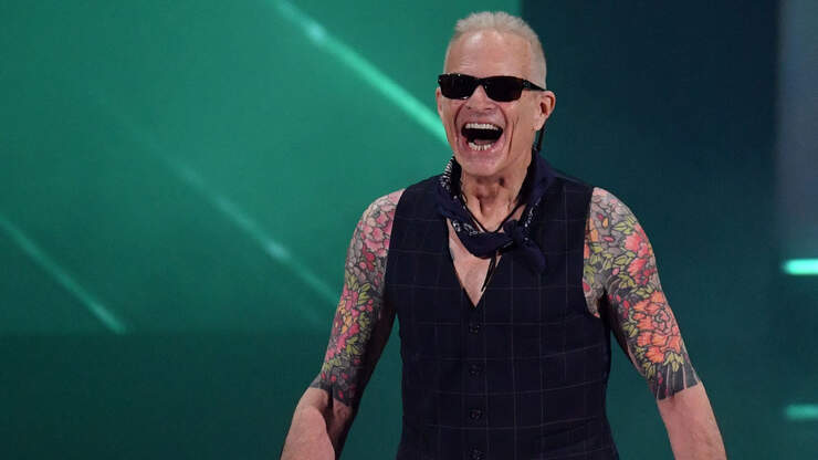 David Lee Roth Announces 2021 - 2022 Las Vegas Residency | Real Radio 104.1