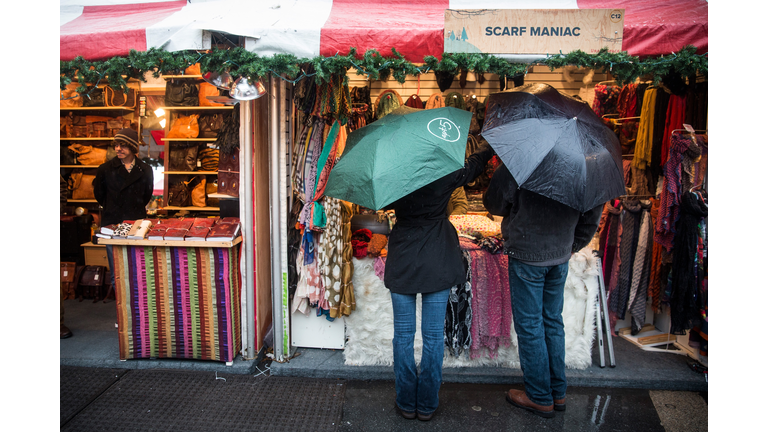 Last-Minute Shoppers Rush To Find Holiday Gifts On Christmas Eve