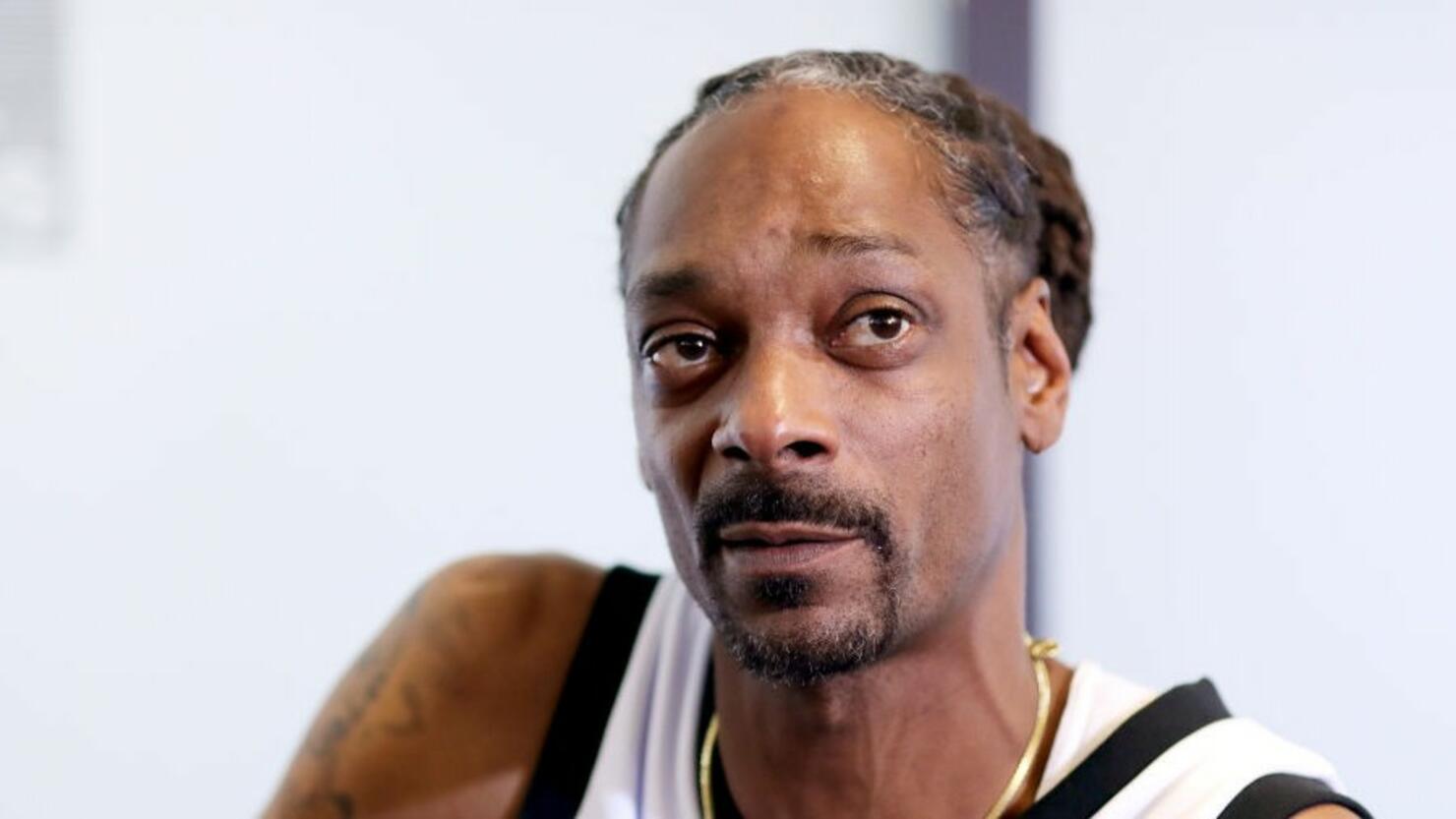 Snoop Dogg Reveals He Was In A Car Accident, Shows Off His Damages | iHeart