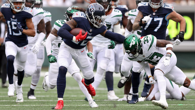 Tennessee Titans v New York Jets