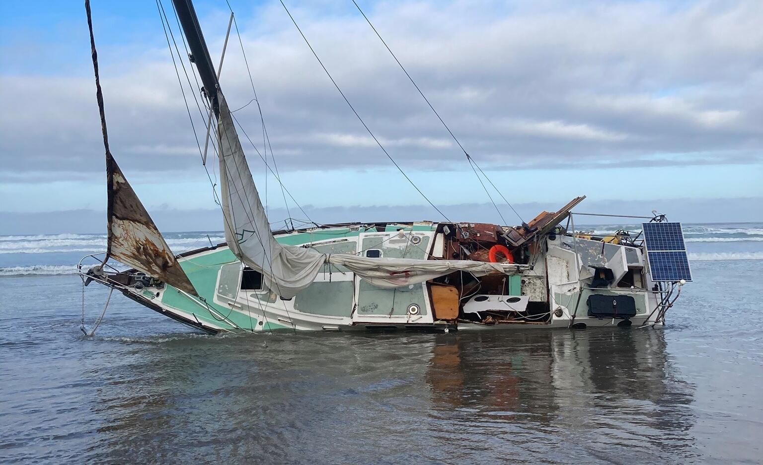 No Foul Play Suspected After Couple Was Found Dead On Oregon Beach | iHeart