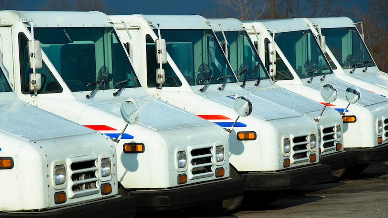 How Much Do Usps Workers Make In California