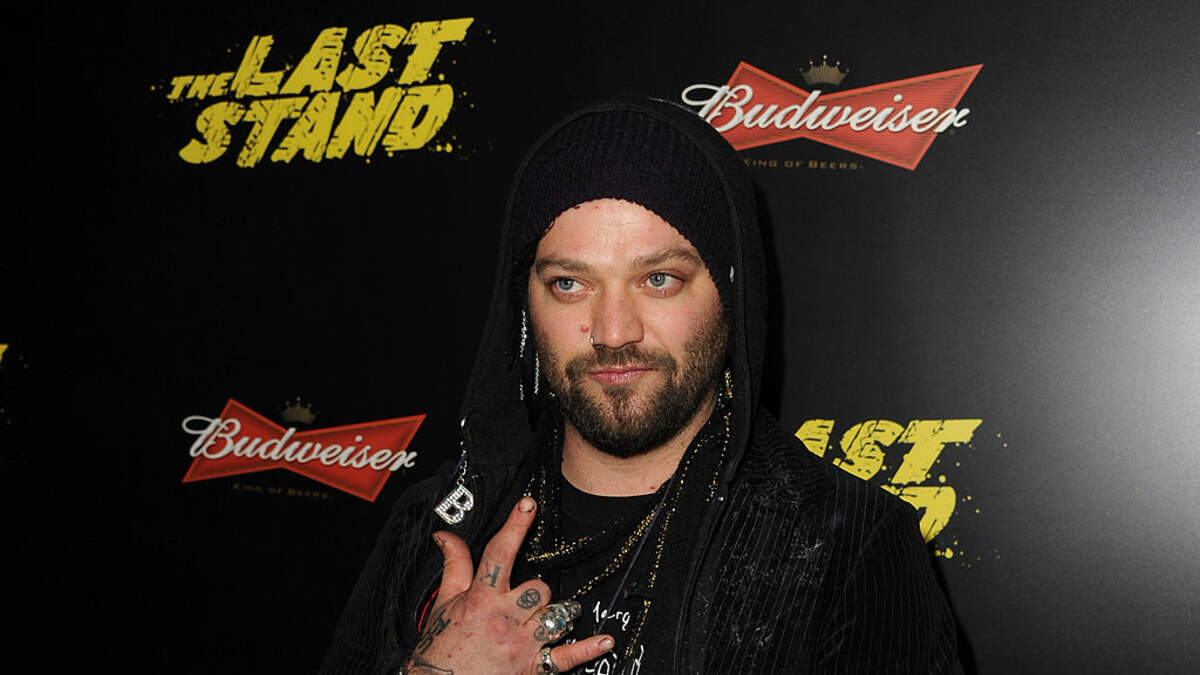 Une vidéo montre Bam Margera en train de faire la fête après avoir fui le centre de réadaptation et a disparu