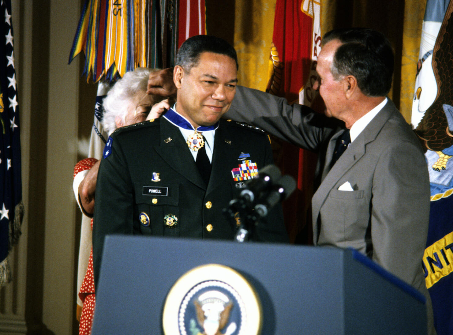 General Powell Presented With Presidential Medal Of Freedom
