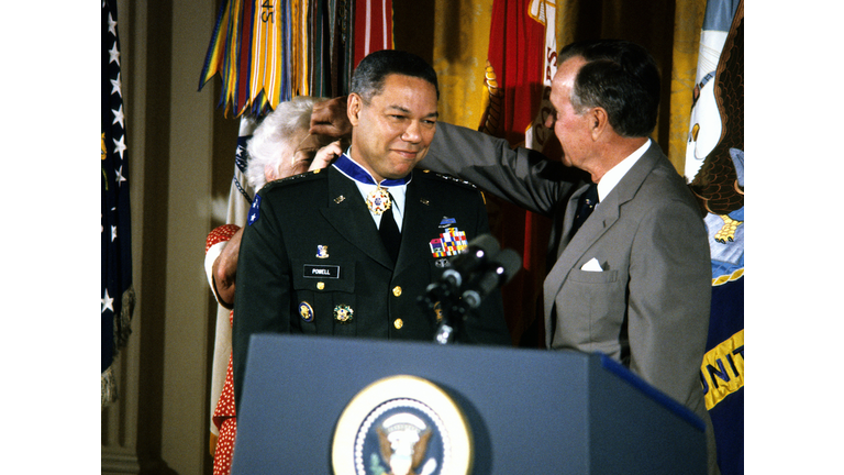 General Powell Presented With Presidential Medal Of Freedom