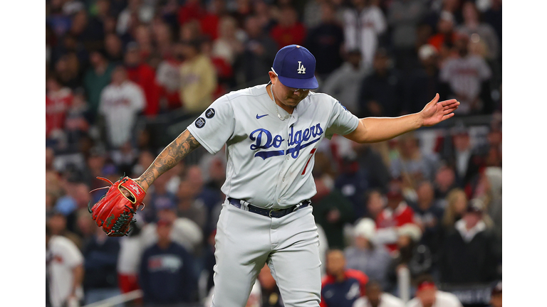 Championship Series - Los Angeles Dodgers v Atlanta Braves - Game Two