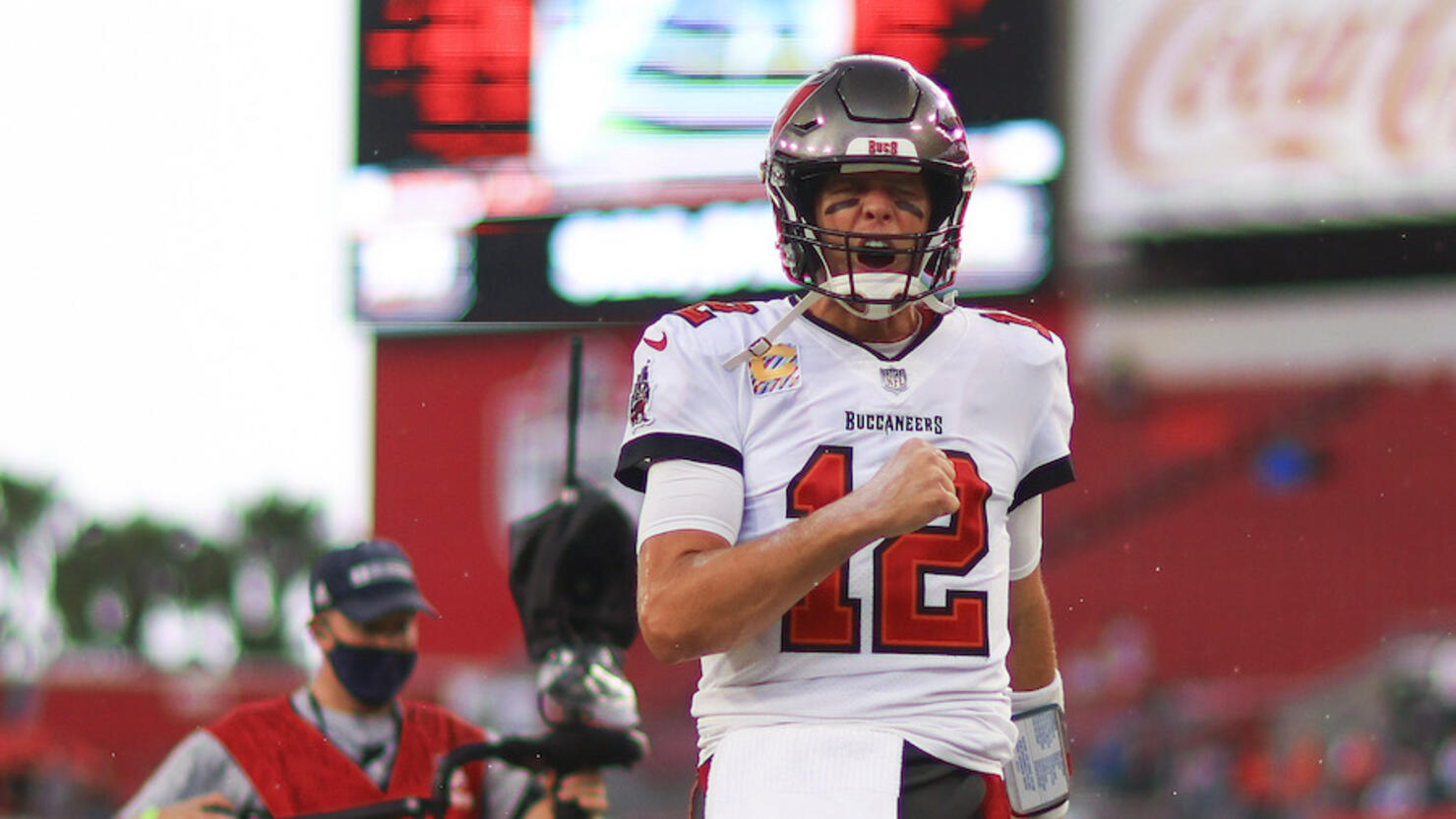 Tampa Bay Buccaneers QB Tom Brady named 2021 Sportsperson of the Year