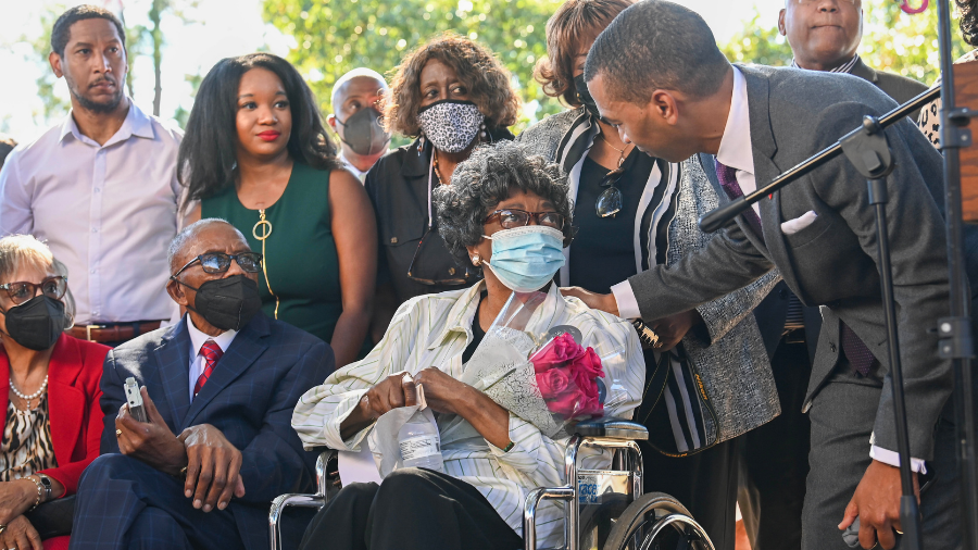 Civil Rights Pioneer Claudette Colvin Petitions To Expunge Arrest ...