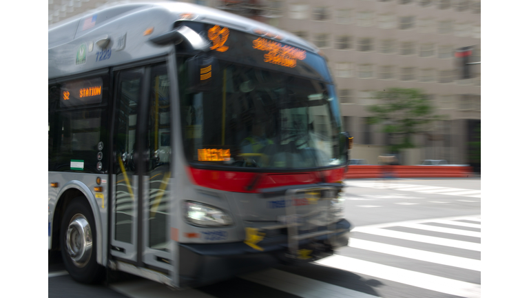 US-TRANSPORT-METRO BUS