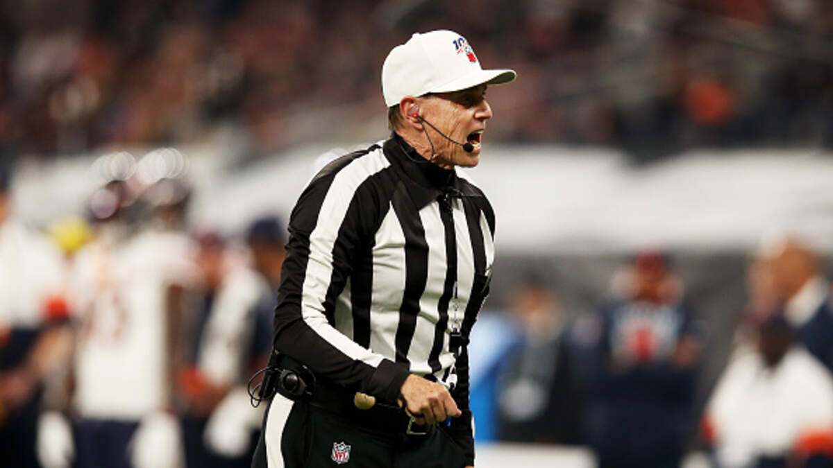 Cassius Marsh Gave Officials A Reason To Throw A Flag