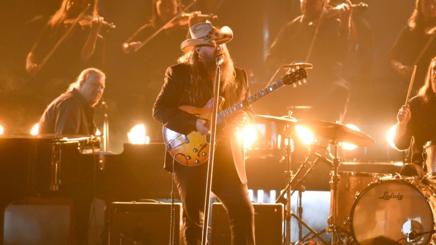 Chris Stapleton Gives Powerful Performance At The 2021 CMA Awards iHeart