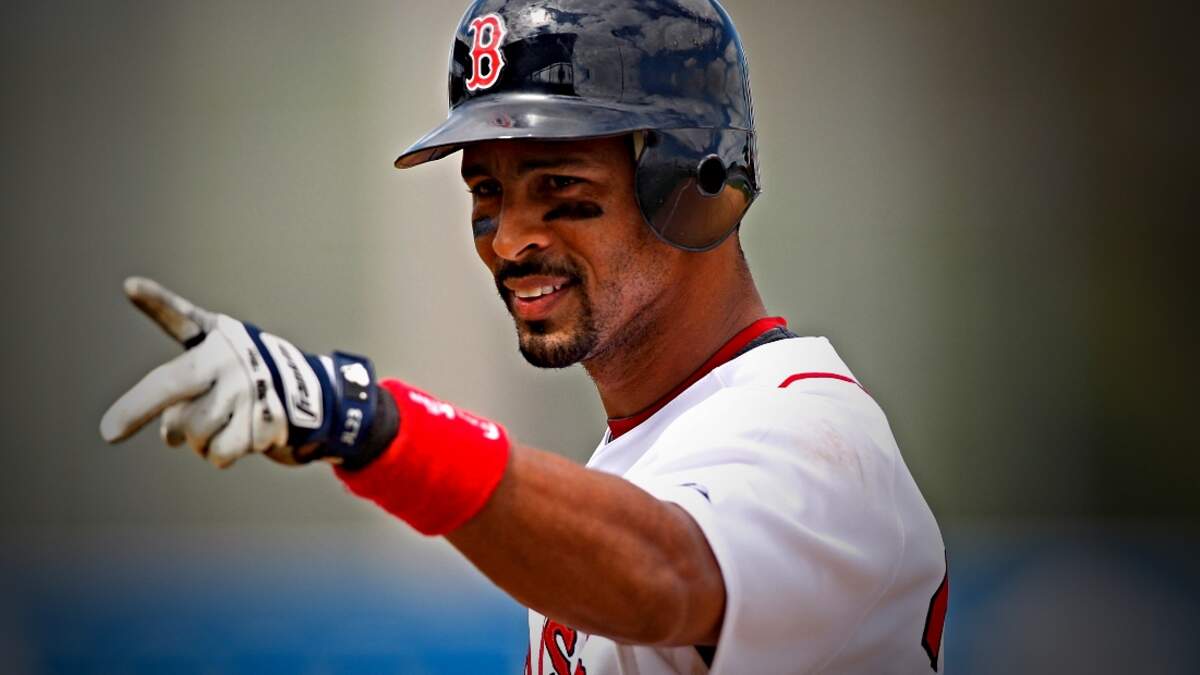 Former Red Sox shortstop Julio Lugo dies at 45, ESPN reports