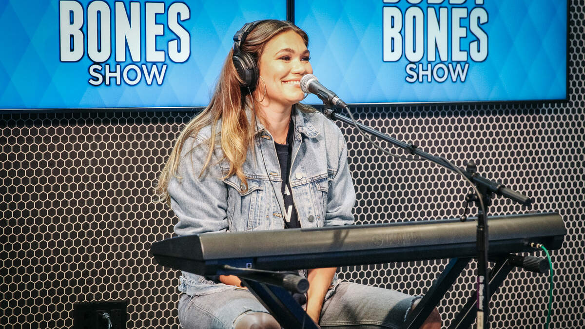 Abby Anderson On Why She Left Her Record Label The Bobby Bones Show