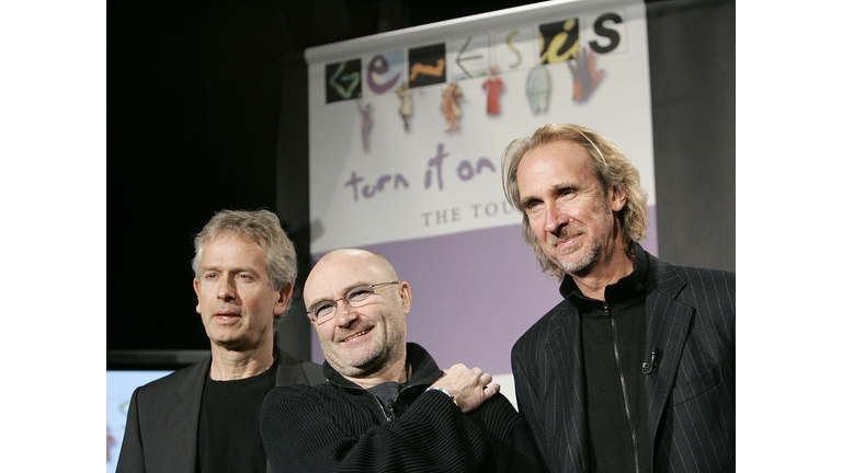 (L-R) Tony Banks, Phil Collinsand Mike R