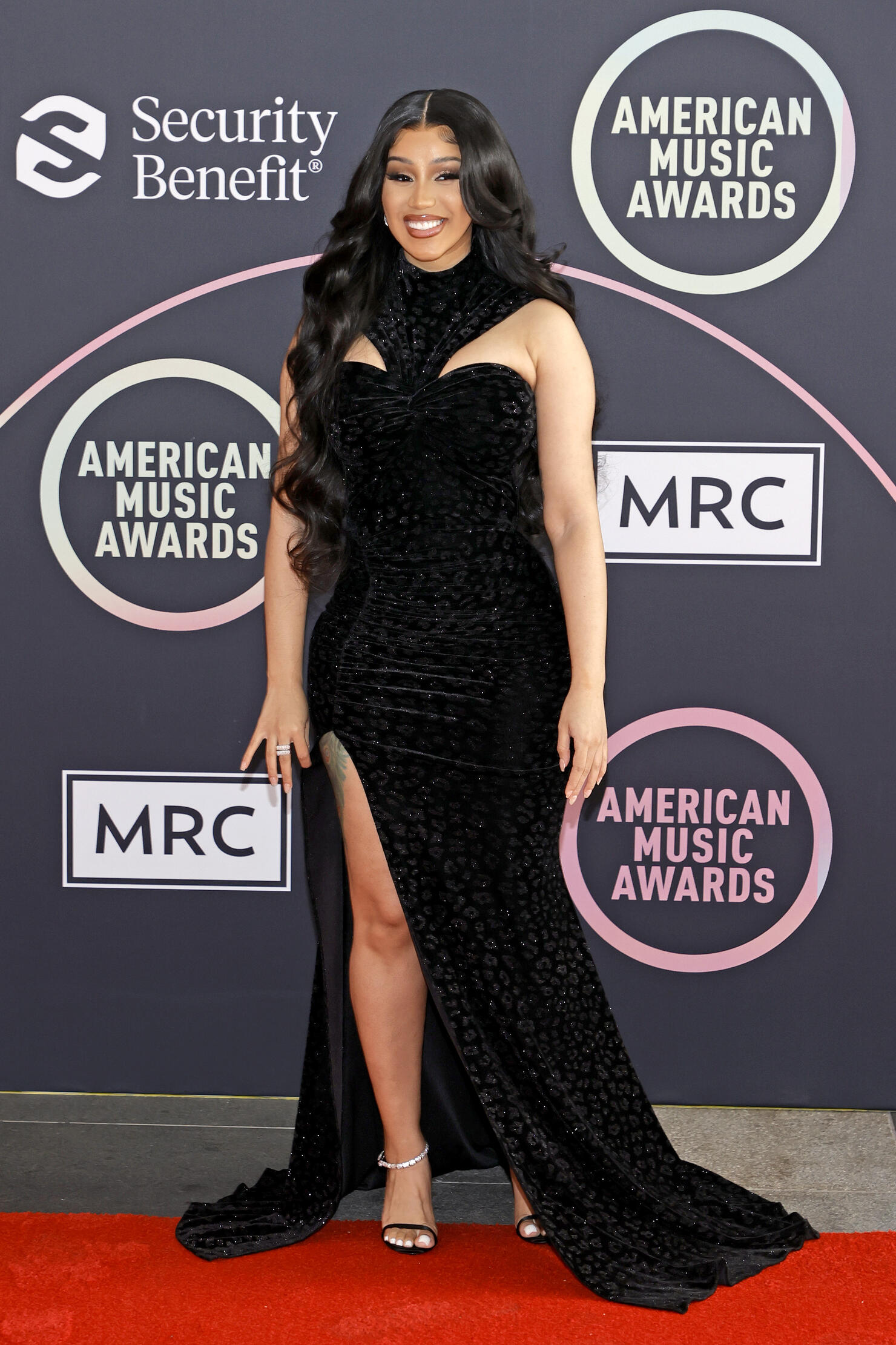 Photos: Cardi B Wore 8 Different Outfits at the 2021 AMAs