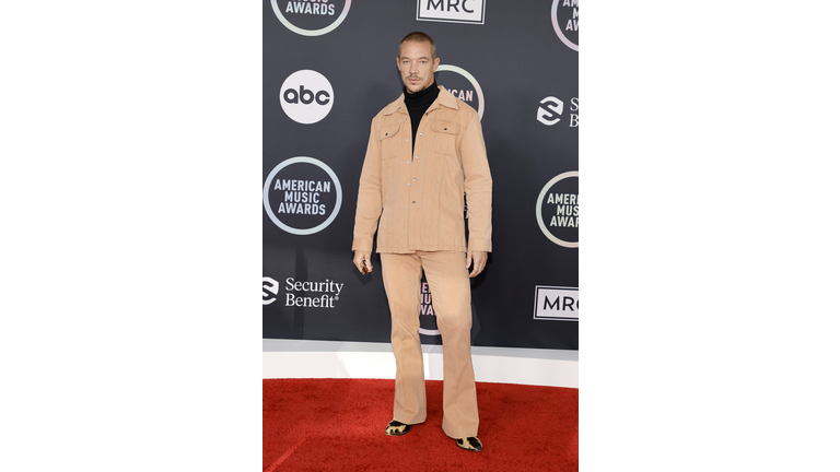 2021 American Music Awards - Arrivals