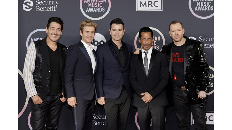 2021 American Music Awards - Arrivals