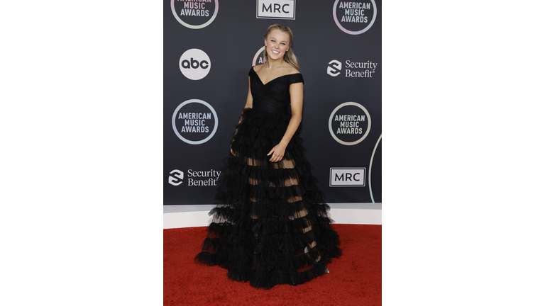 2021 American Music Awards - Arrivals