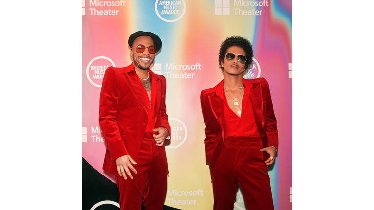 2021 American Music Awards - Arrivals