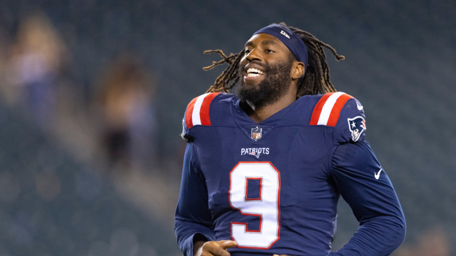 Patriots' Matthew Judon Craps All Over Mac and Cheese, Get It Off