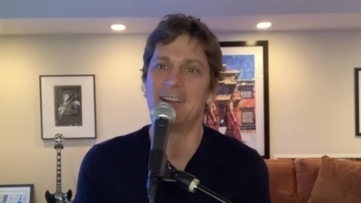Rob Thomas On Why He Chose Brad Paisley For A Country Collaboration 97.5 WA...