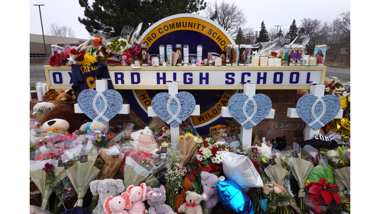 Shooting At Oxford High School In Michigan Leaves 4 Students Dead